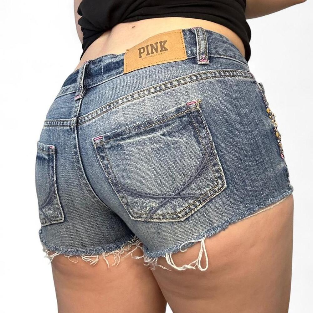Vintage Victoria’s Secret PINK Rhinestone Denim Shorts – Size 0